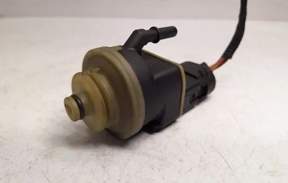 BMW 3 F30 F35 F31 Fuel filter heater 8572521 13328572521