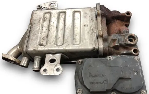 Volkswagen Amarok EGR valve cooler 04L131512CG