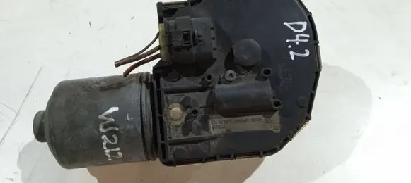Mercedes-Benz E W212 Wiper motor 0390241892
