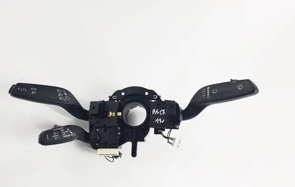 Wiper turn signal indicator stalk/switch