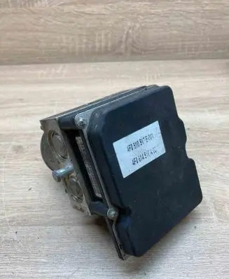 Audi A6 S6 C6 4F ABS Pump 4F0910517E 4f0614517A