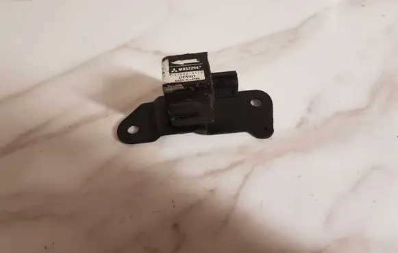 Mitsubishi Pajero Sport I Airbag deployment crash/impact sensor 1876004110