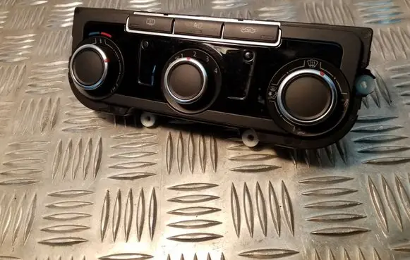 Volkswagen PASSAT B7 Climate control unit 7N0907426K