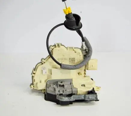 Audi A4 S4 B9 8W Rear door lock 4G0839016F
