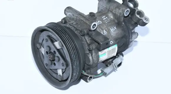 Renault Clio III Air conditioning (A/C) compressor (pump) 8200365787 8200365787-A
