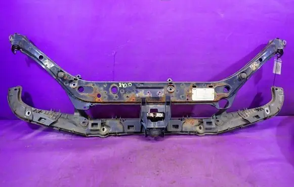 Ford Focus Front bodywork piece 