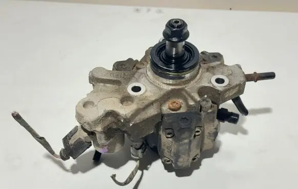 KIA Rio Fuel injection high pressure pump 331002A710