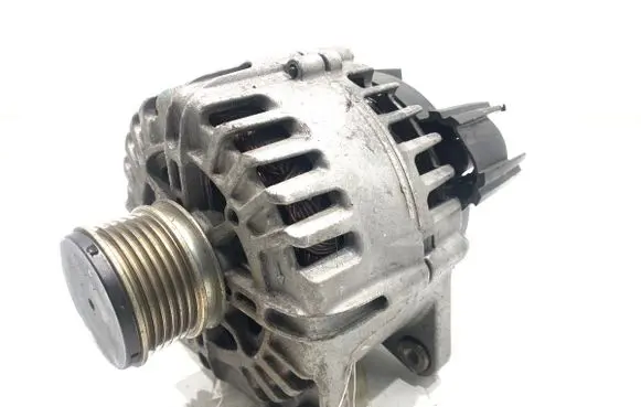 Dacia Duster II Generator/alternator 231006293R