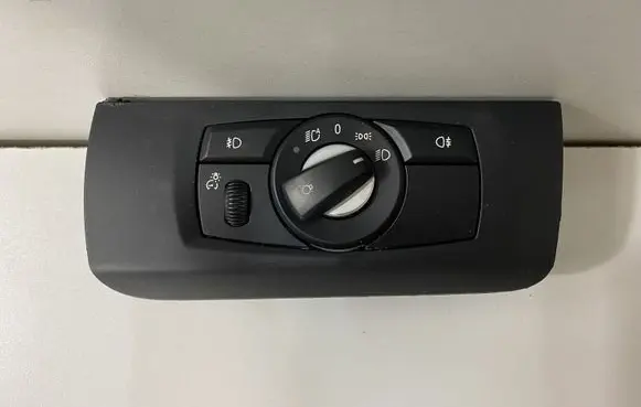 BMW X6 E71 Light switch 9134726