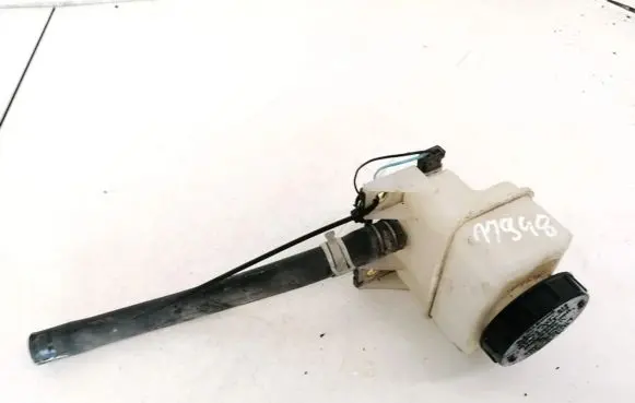 Nissan Murano Z50 Brake fluid reservoir 