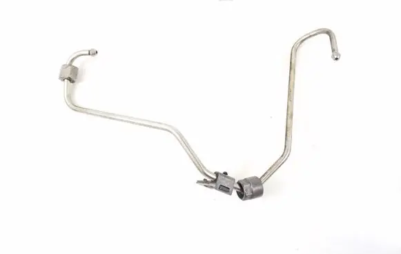 Jaguar F-Pace Fuel injector supply line/pipe G4D39F911AB