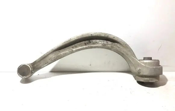 Audi Q7 4M Front lower control arm/wishbone 4M0407695C