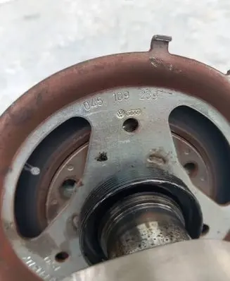 Volkswagen Polo Camshaft 045109239