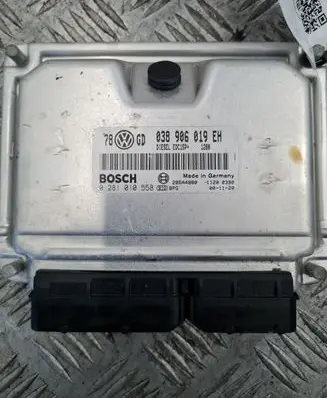 Volkswagen PASSAT B5.5 Engine control unit/module 038906019EH