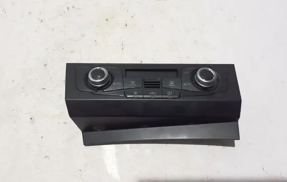 Audi A5 8T 8F Air conditioner control unit module 8K2820043M