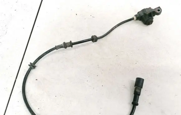 Opel Vectra B ABS brake wheel speed sensor 90454775