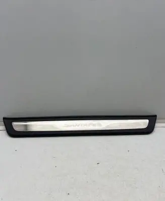 Hyundai Santa Fe Front sill trim cover 858742W500