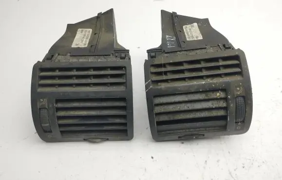 Volkswagen Sharan Dashboard side air vent grill/cover trim 7M3819703 7M3819704