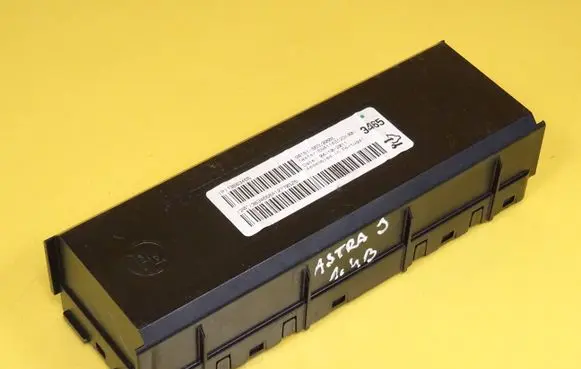 Opel Astra J Air conditioning/heating control unit 13583465