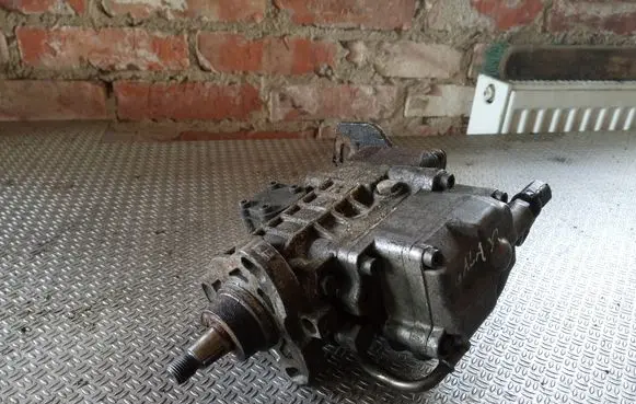 Ford Galaxy Fuel injection high pressure pump 028130115B