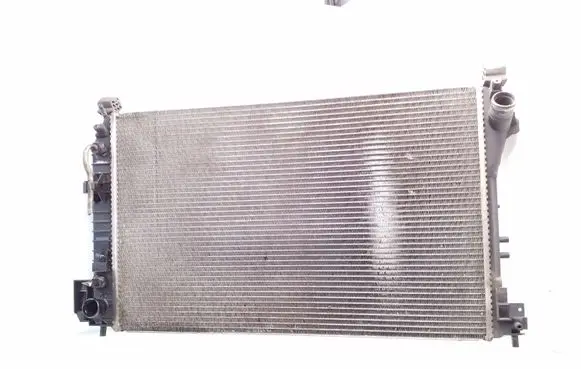 Opel Signum Coolant radiator 13191386