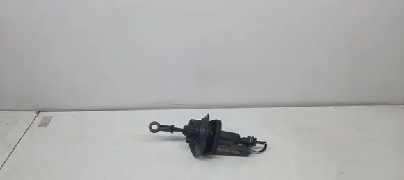 Volvo V70 Clutch master cylinder SE00014
