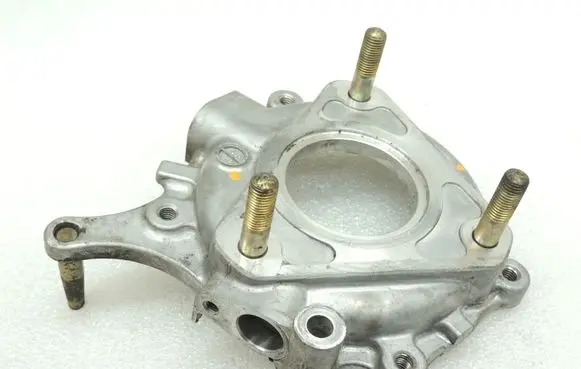 Mitsubishi Pajero Fuel pump bracket ME203139