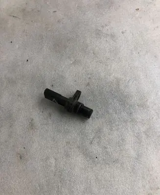 Volkswagen Tiguan Camshaft position sensor 04l907601
