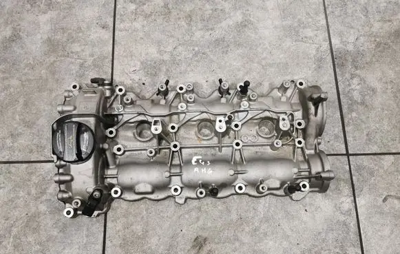 Mercedes-Benz C W205 Rocker cam cover A2760161200
