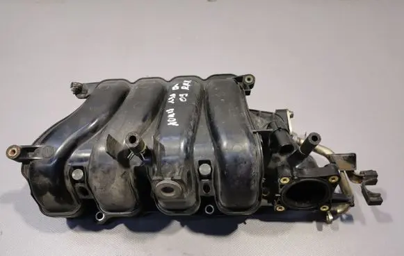 Toyota Auris 150 Intake manifold
