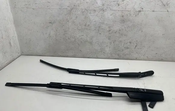 Audi Q7 4L Windshield/front glass wiper blade 