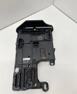Tesla Model 3 Comfort/convenience module 149784800 156745400B SQPT22037200ZZA