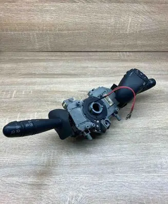Renault Scenic I Indicator stalk V7700428202 54034960A WITHPLUG