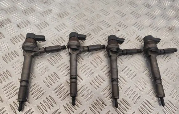 Opel Astra H Fuel injectors set 0445110174