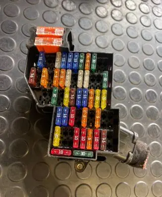 Porsche Cayenne (92A) Fuse module 7p0941828