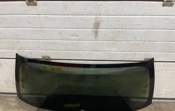 Audi Q7 4M Rear windscreen/windshield window 4M0845501E
