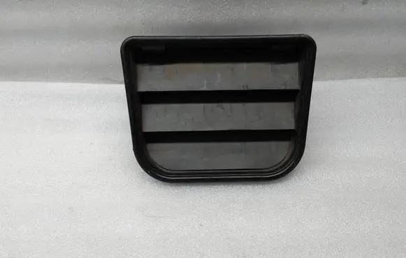 Volvo S60 Quarter panel pressure vent 31390867
