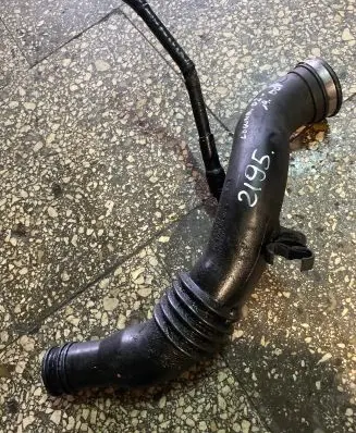 Renault Laguna II Intercooler hose/pipe 7701116005B
