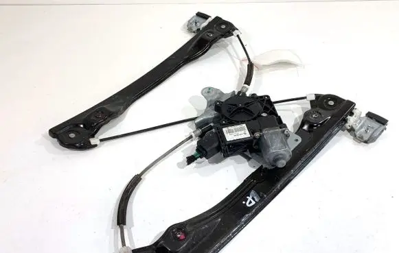 Chevrolet Cruze Front door window regulator with motor 82401J3020