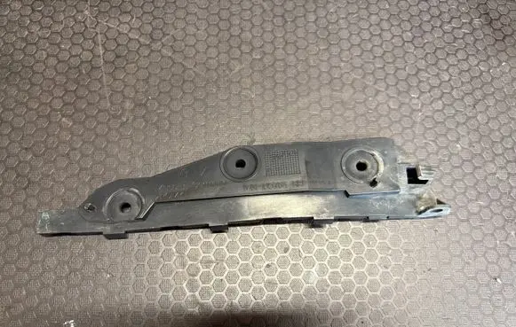 Mitsubishi Colt Rear bumper mounting bracket MN105764