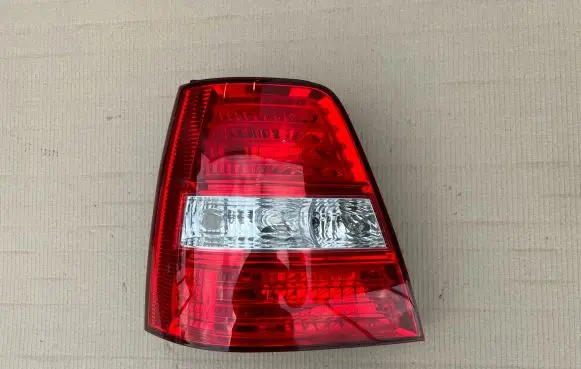 KIA Sorento Rear/tail lights 9243E5