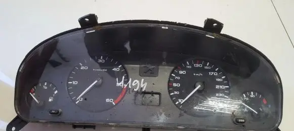 Peugeot 406 Speedometer (instrument cluster) 9630372880 81115607