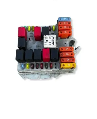 Fiat Croma Fuse module 51738102 0051738102057657