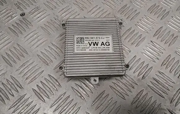 Skoda Octavia Mk4 Xenon control unit/module 992941572CJ