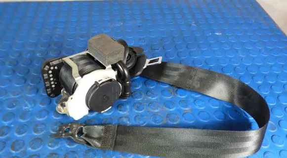 Volkswagen Golf VII Front seatbelt CART5G4857706 5G4857706