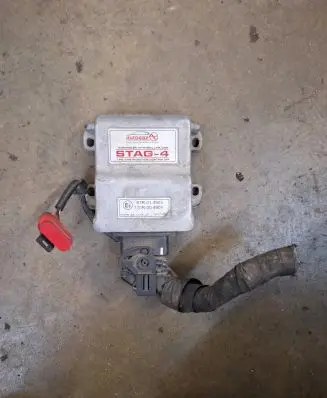 Opel Omega B1 LP gas control unit module 67R014903 110R004904