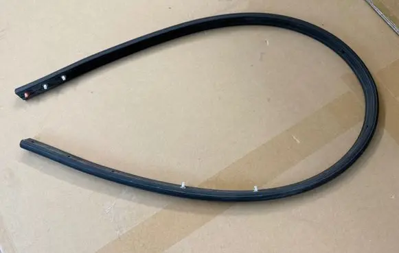 Volkswagen Amarok II Engine compartment rubber 