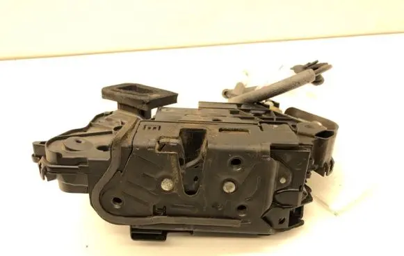 Volkswagen Caddy Front door lock 5TB837015C
