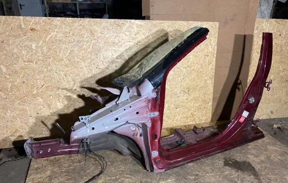 Mitsubishi Space Star Front quarter panel 