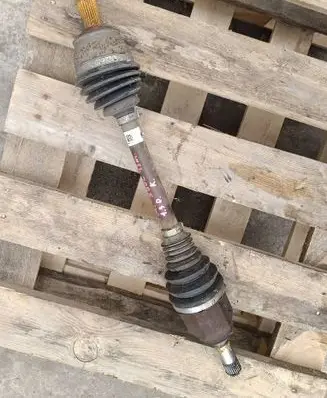 Fiat 500L Front driveshaft